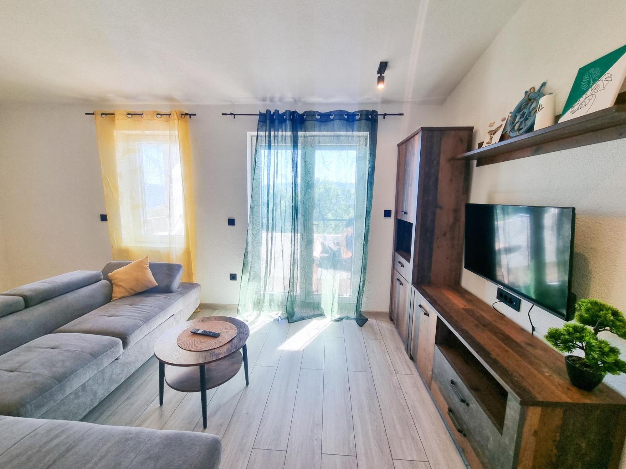 1 Apartment