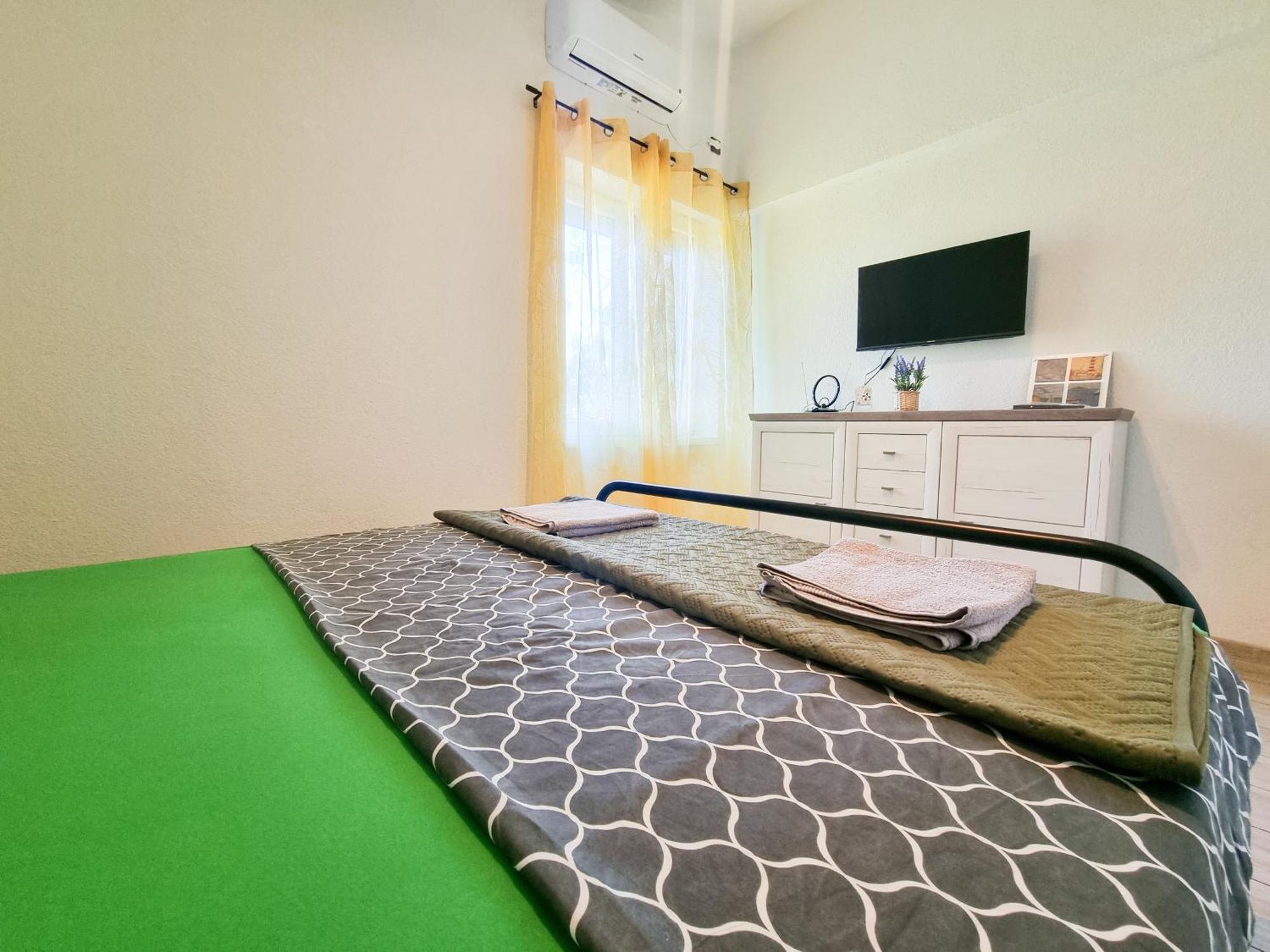 1 Apartment Pinezici (Krk)